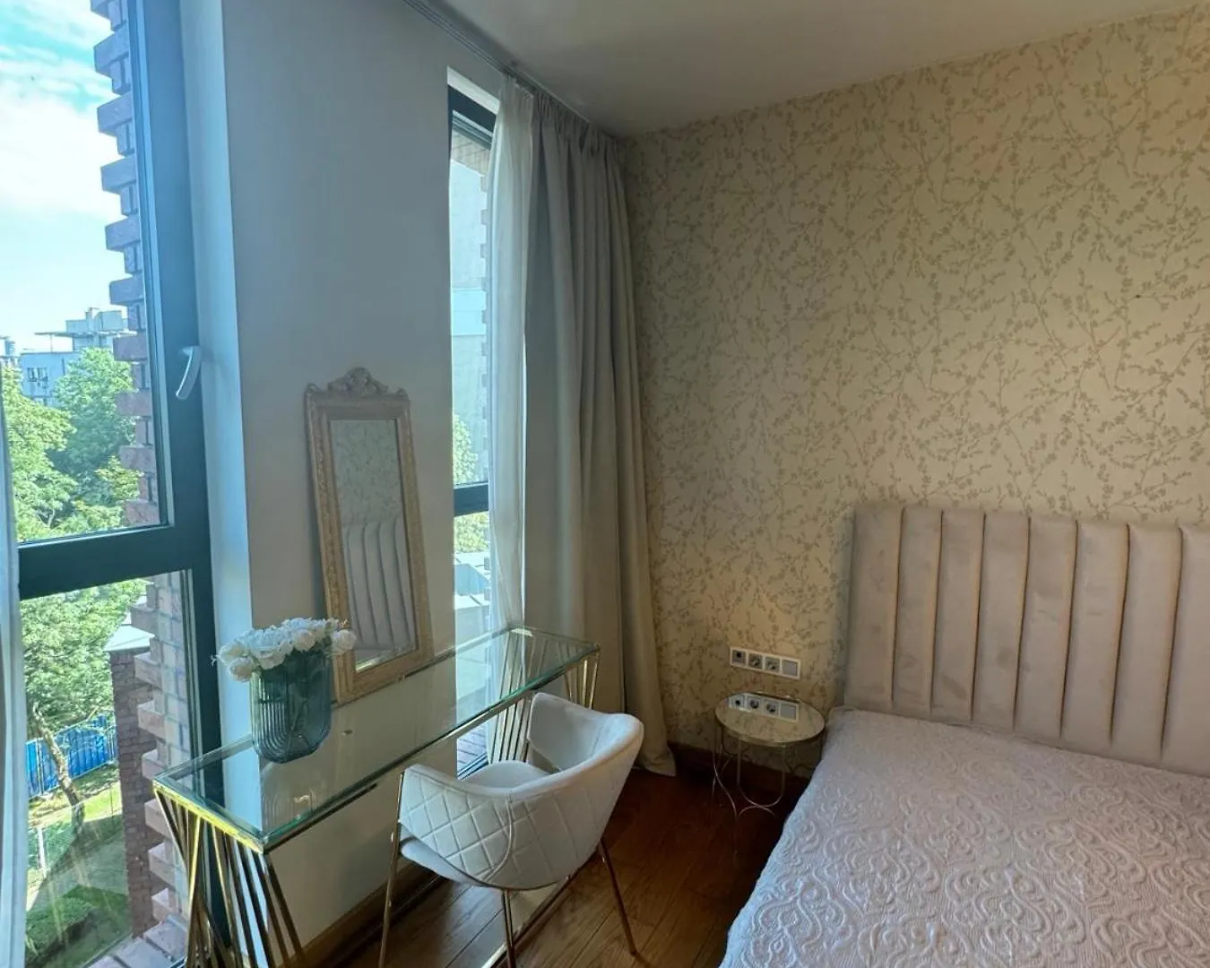 Sofia South Park Luxury Apartment